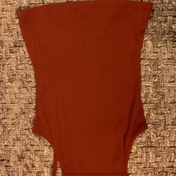 Clothes - Picture 7 of 8